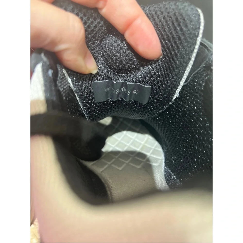 CHANEL Black and White Sneakers Size 42 - Picture 6 of 9